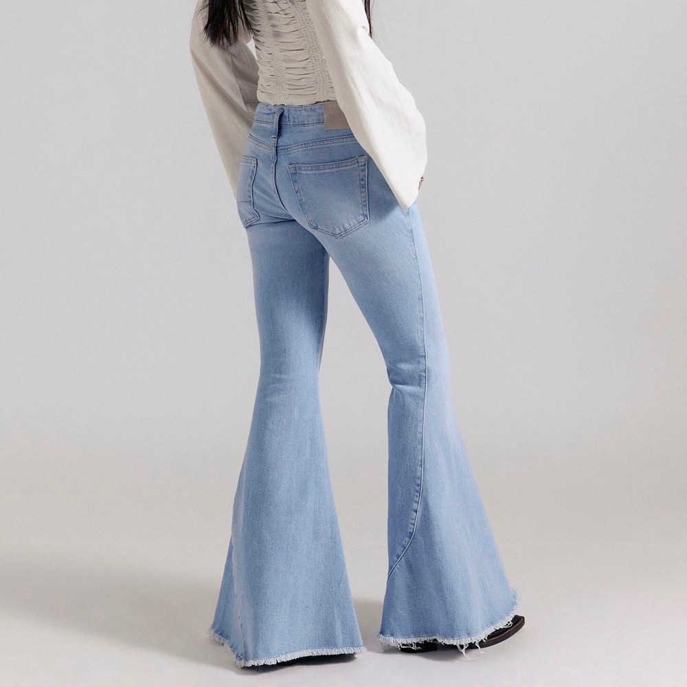 Free People Just Float On Flare Jeans Bell Bottoms Light Wash Denim 27 Short